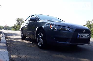 Седан Mitsubishi Lancer 2011 в Смеле