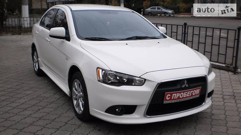 Седан Mitsubishi Lancer 2013 в Киеве