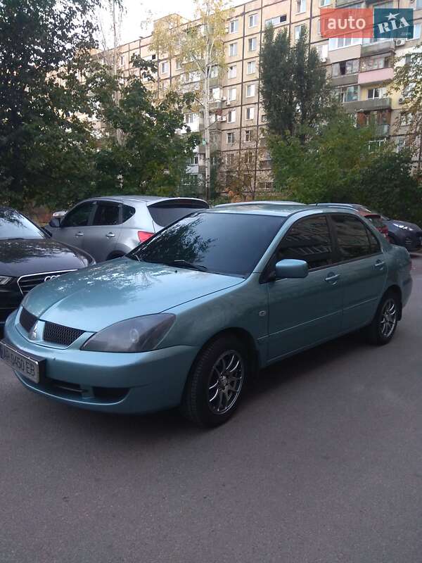 Седан Mitsubishi Lancer 2006 в Днепре