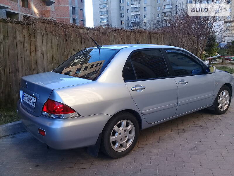 Седан Mitsubishi Lancer 2005 в Львове фото 11 Седан Mitsubishi Lancer 2005 в Львове