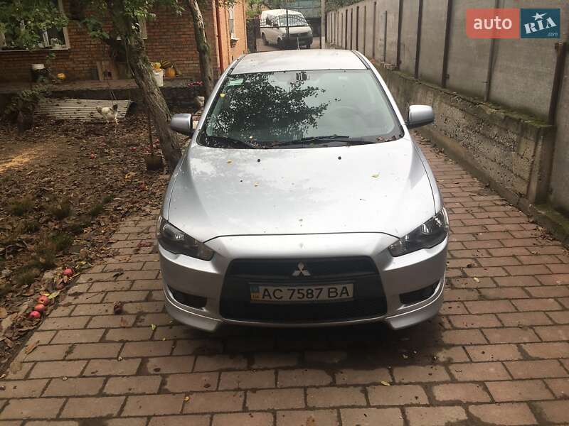 Седан Mitsubishi Lancer 2010 в Луцьку