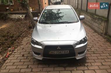 Седан Mitsubishi Lancer 2010 в Луцке