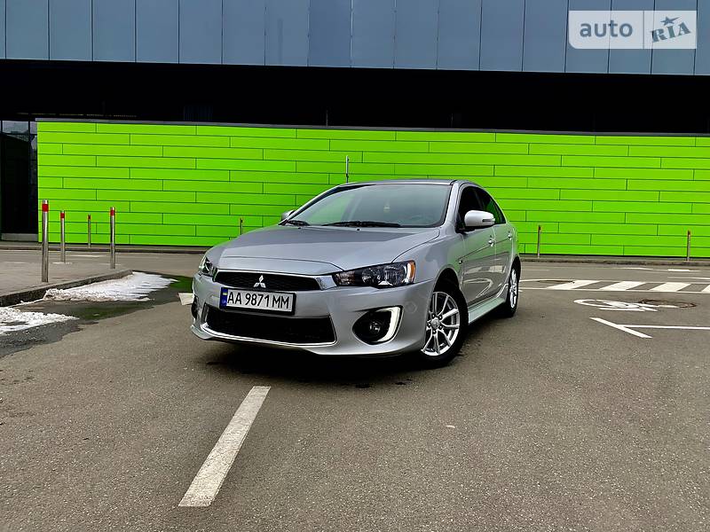 Седан Mitsubishi Lancer 2015 в Києві фото Седан Mitsubishi Lancer 2015 в Києві