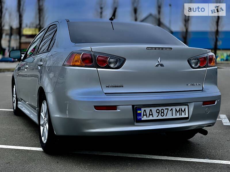 Седан Mitsubishi Lancer 2015 в Києві фото 9 Седан Mitsubishi Lancer 2015 в Києві