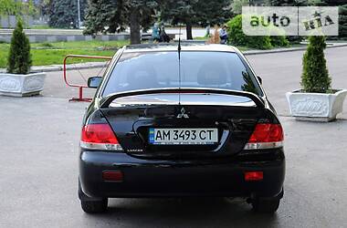 Седан Mitsubishi Lancer 2005 в 