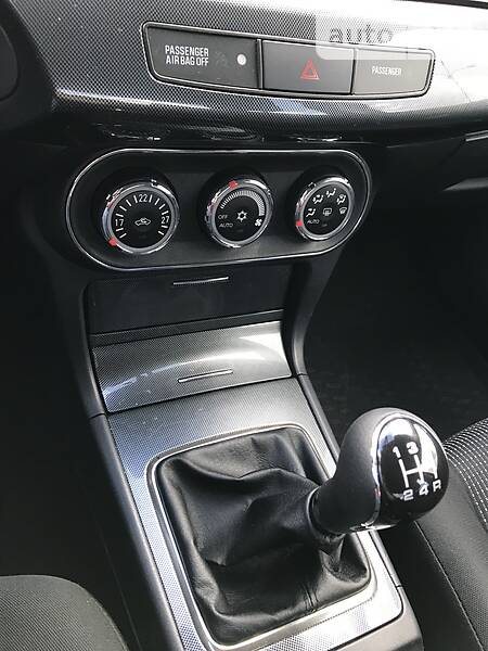 Седан Mitsubishi Lancer 2011 в Киеве