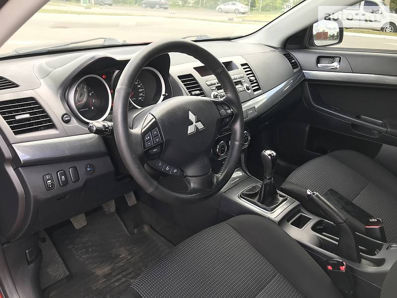 Седан Mitsubishi Lancer 2011 в Киеве