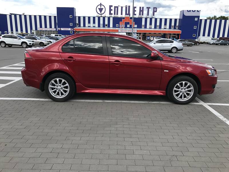 Седан Mitsubishi Lancer 2011 в Киеве