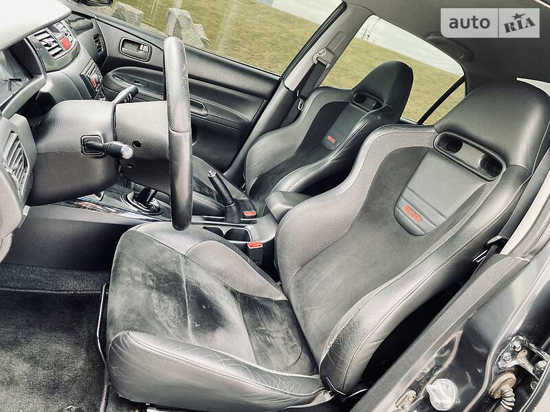 Седан Mitsubishi Lancer 2004 в Дніпрі