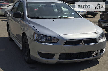 Седан Mitsubishi Lancer 2015 в Одесі