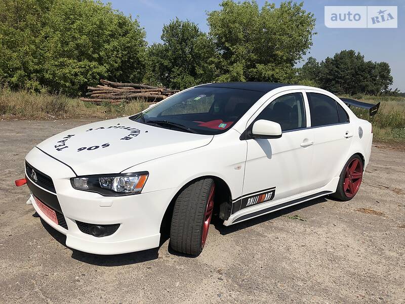 Седан Mitsubishi Lancer 2010 в Броварах