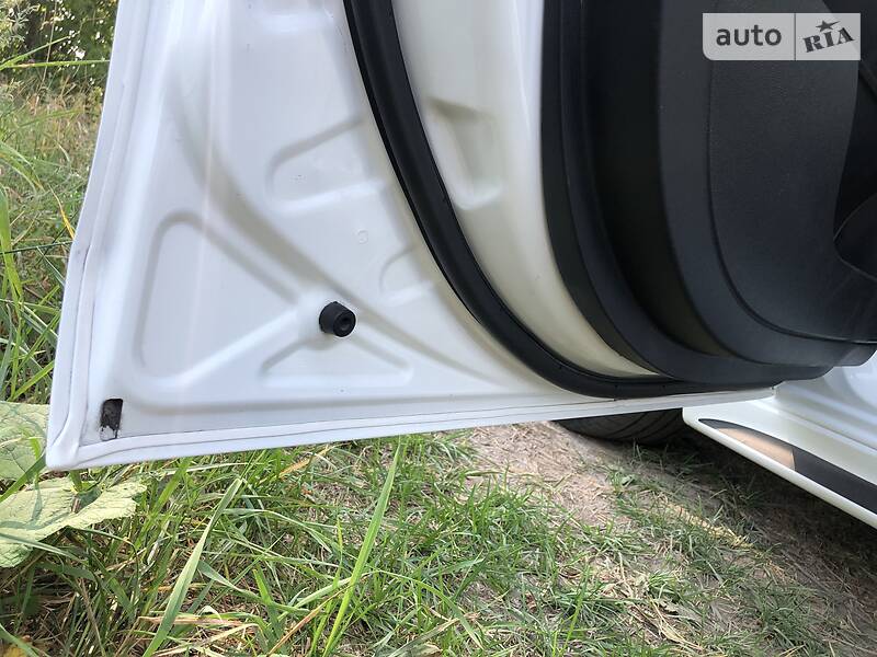 Седан Mitsubishi Lancer 2010 в Броварах