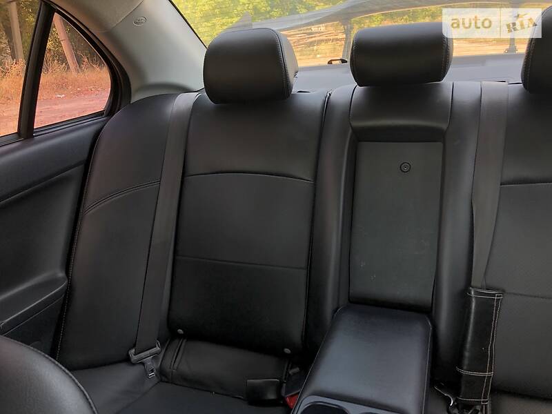 Седан Mitsubishi Lancer 2010 в Броварах