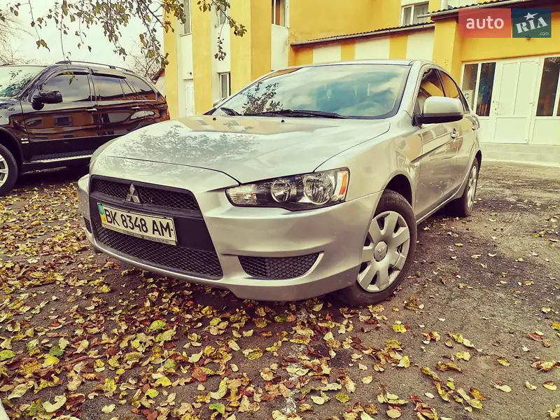 Mitsubishi Lancer