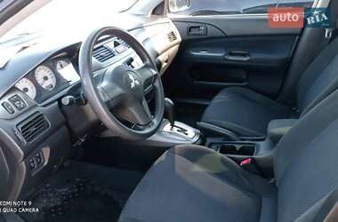 Седан Mitsubishi Lancer 2008 в Чернівцях