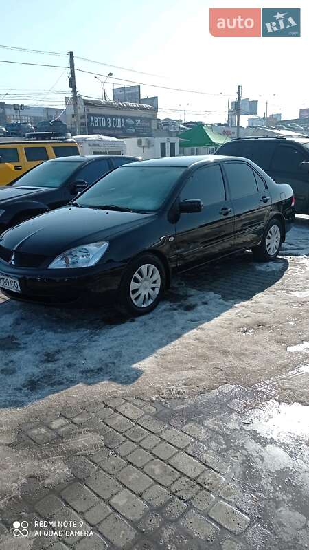 Седан Mitsubishi Lancer 2008 в Черновцах