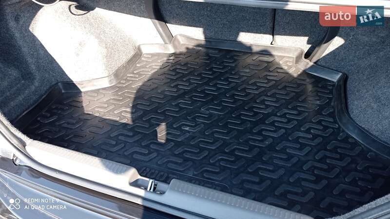 Седан Mitsubishi Lancer 2008 в Черновцах