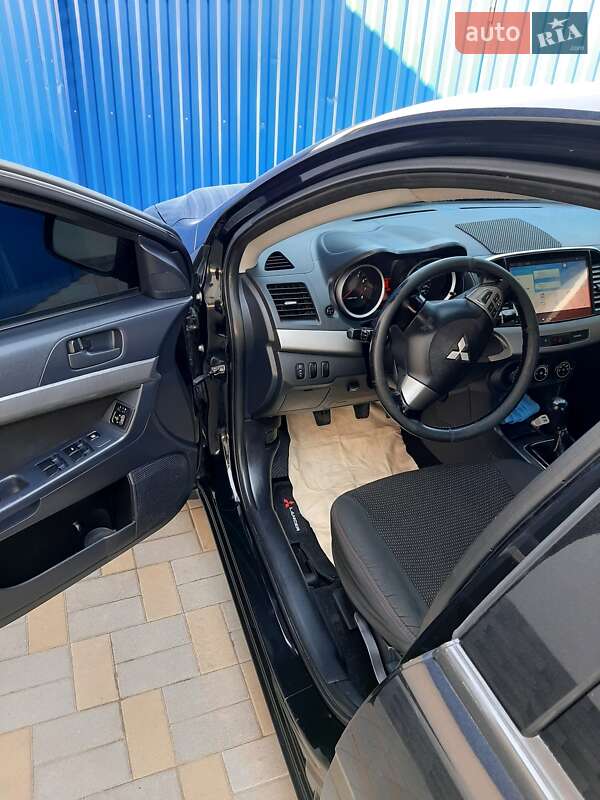 Седан Mitsubishi Lancer 2011 в Ивано-Франковске
