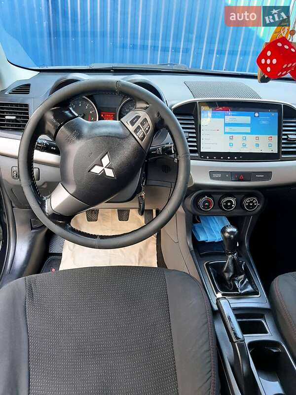 Седан Mitsubishi Lancer 2011 в Ивано-Франковске