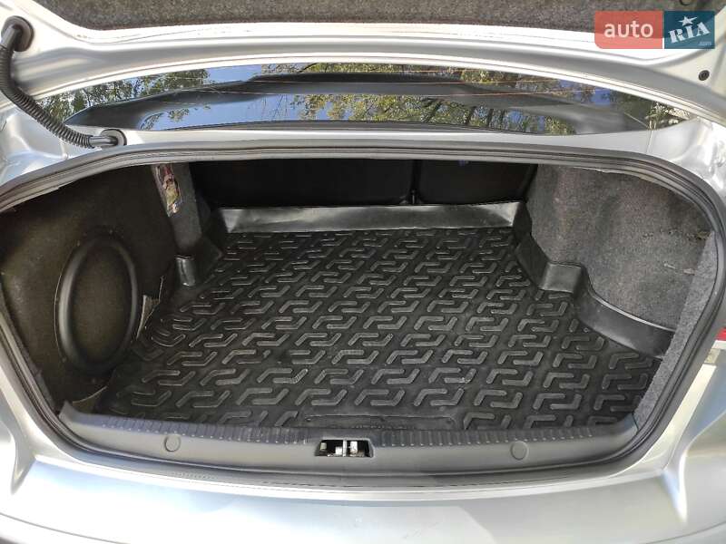 Седан Mitsubishi Lancer 2008 в Киеве