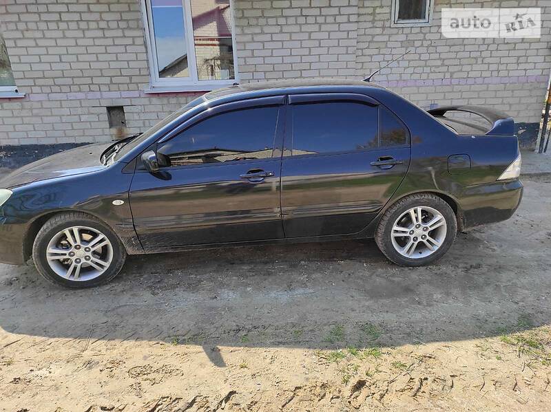 Mitsubishi Lancer