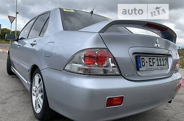 Седан Mitsubishi Lancer 2005 в Днепрорудном