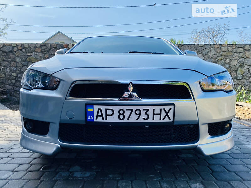 Mitsubishi Lancer