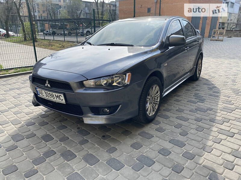 Седан Mitsubishi Lancer 2008 в Днепре