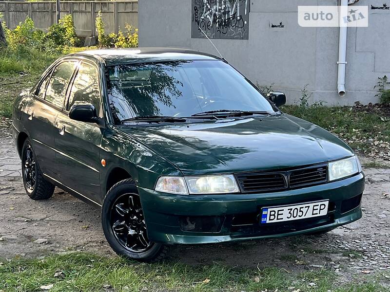Седан Mitsubishi Lancer 1999 в 