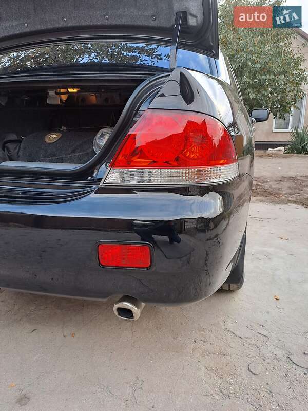 Седан Mitsubishi Lancer 2006 в Измаиле