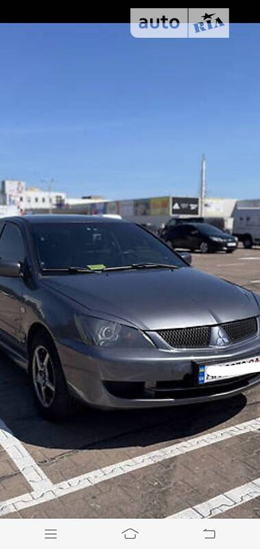 Седан Mitsubishi Lancer 2006 в Коростене