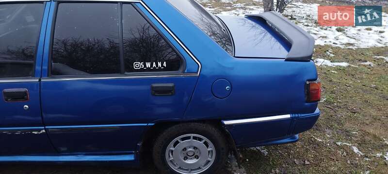 Седан Mitsubishi Lancer 1986 в Виннице фото 4 Седан Mitsubishi Lancer 1986 в Виннице