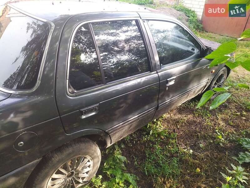 Седан Mitsubishi Lancer 1989 в Глобине