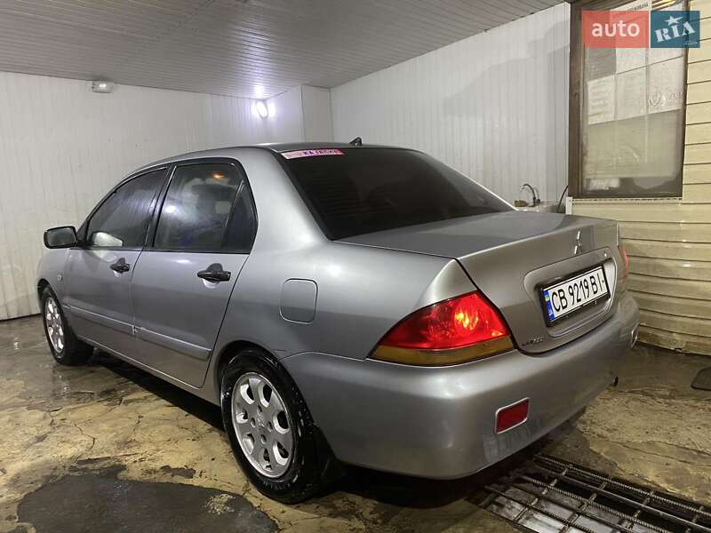 Седан Mitsubishi Lancer 2004 в Нежине фото 19 Седан Mitsubishi Lancer 2004 в Нежине