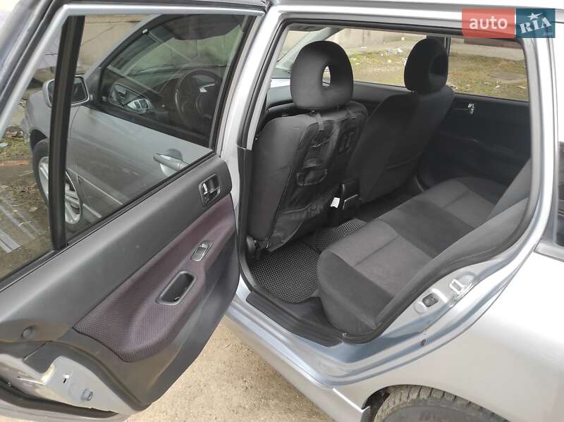 Универсал Mitsubishi Lancer 2005 в Надворной