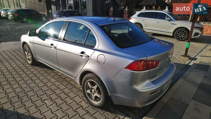 Седан Mitsubishi Lancer 2007 в Сваляві