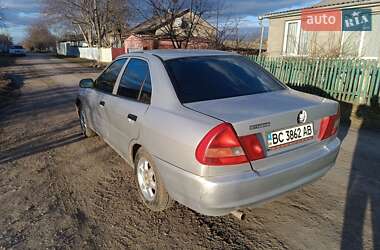 Седан Mitsubishi Lancer 1996 в Ярмолинцах