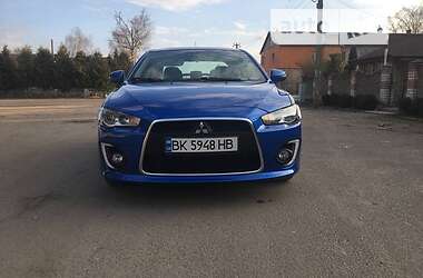 Седан Mitsubishi Lancer 2016 в Остроге