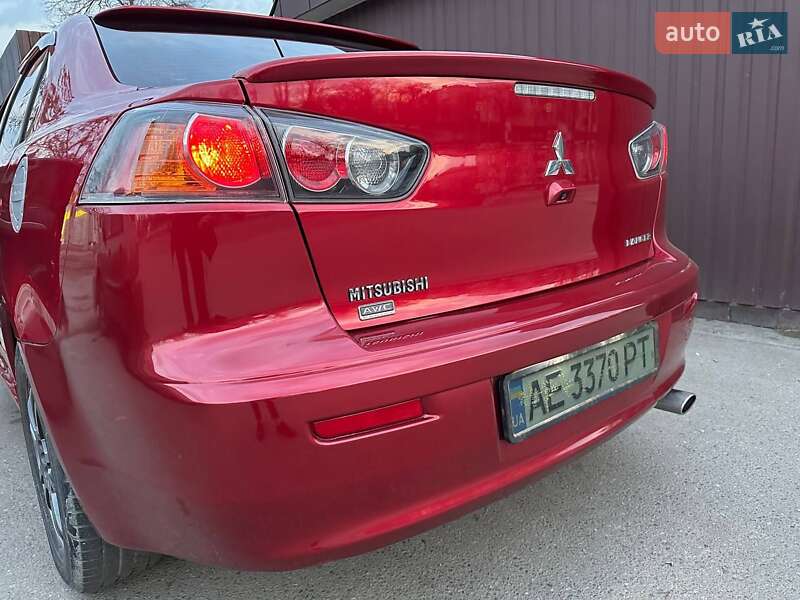 Седан Mitsubishi Lancer 2014 в Днепре