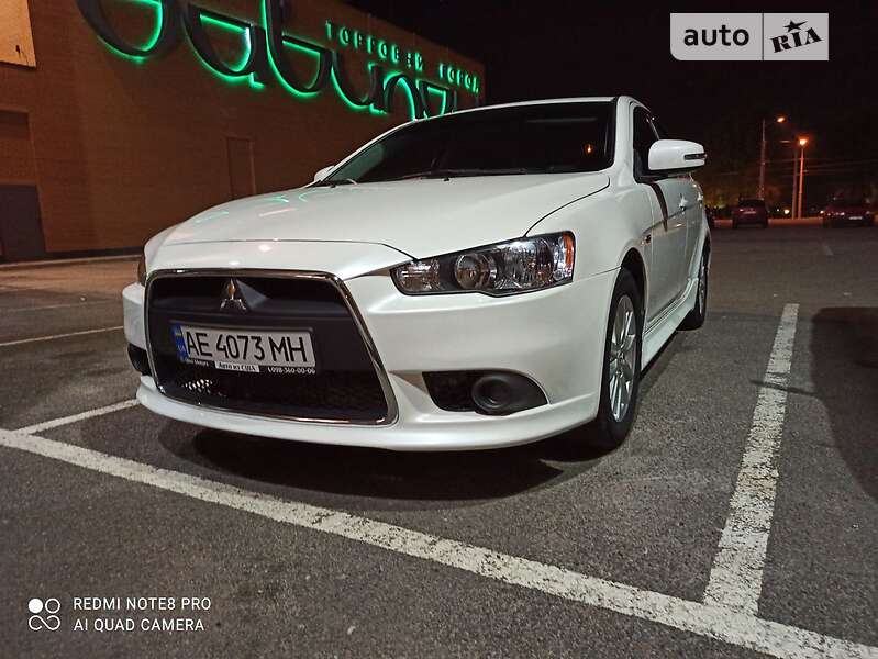 Седан Mitsubishi Lancer 2016 в Дніпрі