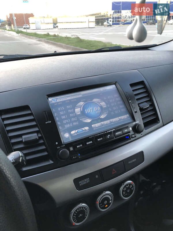 Седан Mitsubishi Lancer 2007 в Сумах