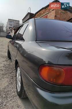 Седан Mitsubishi Lancer 1994 в Умани