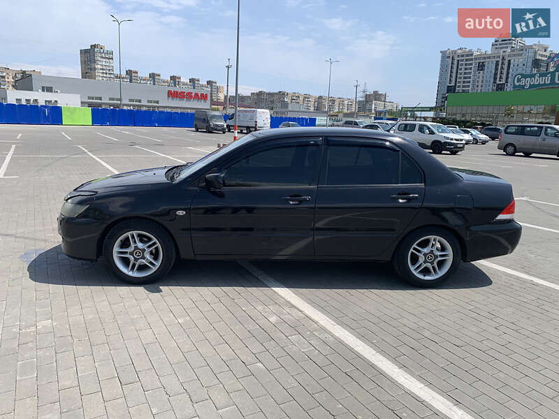 Седан Mitsubishi Lancer 2004 в Одессе