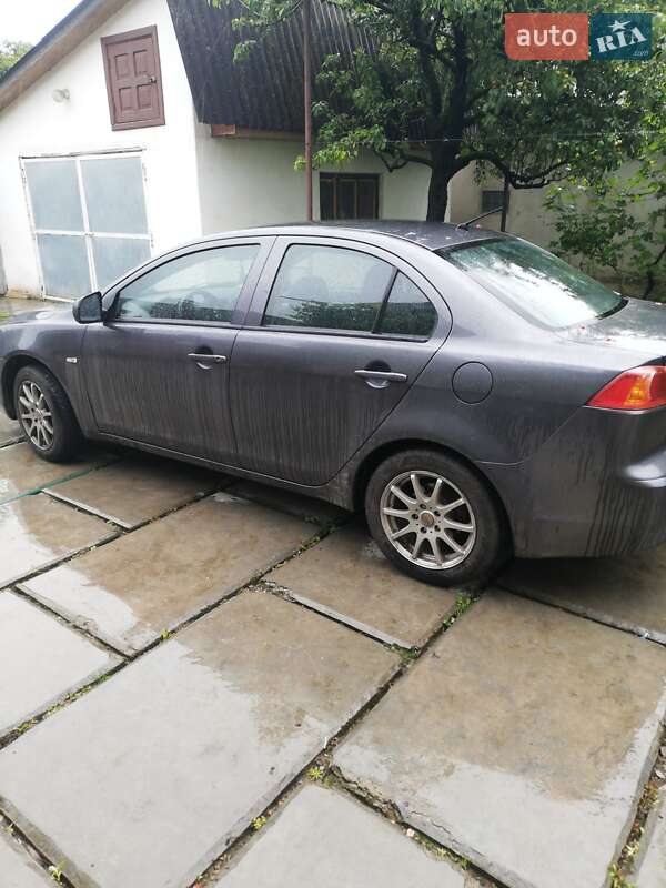 Седан Mitsubishi Lancer 2008 в Ужгороде