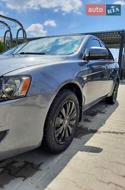 Седан Mitsubishi Lancer 2008 в Черновцах