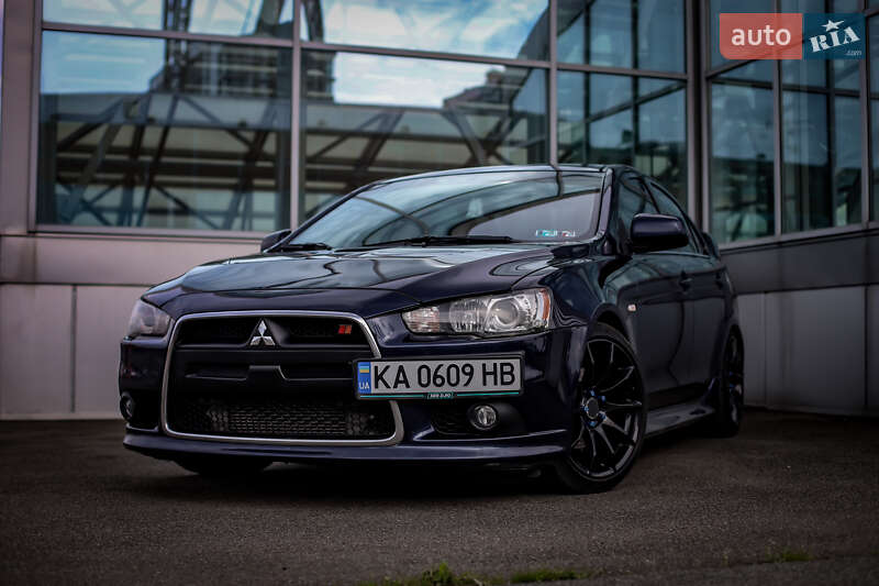 Седан Mitsubishi Lancer 2013 в Киеве