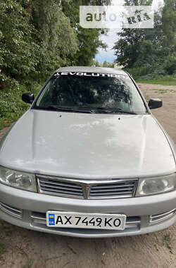 Седан Mitsubishi Lancer 2000 в Киеве