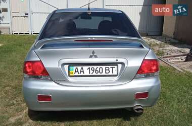 Седан Mitsubishi Lancer 2006 в Киеве