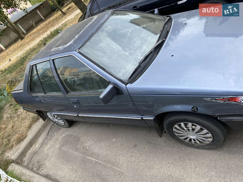 Седан Mitsubishi Lancer 1984 в Києві