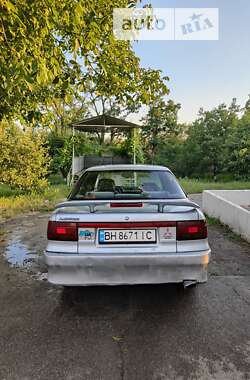 Седан Mitsubishi Lancer 1990 в 